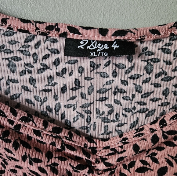 🆕️ tank top - Picture 4 of 6